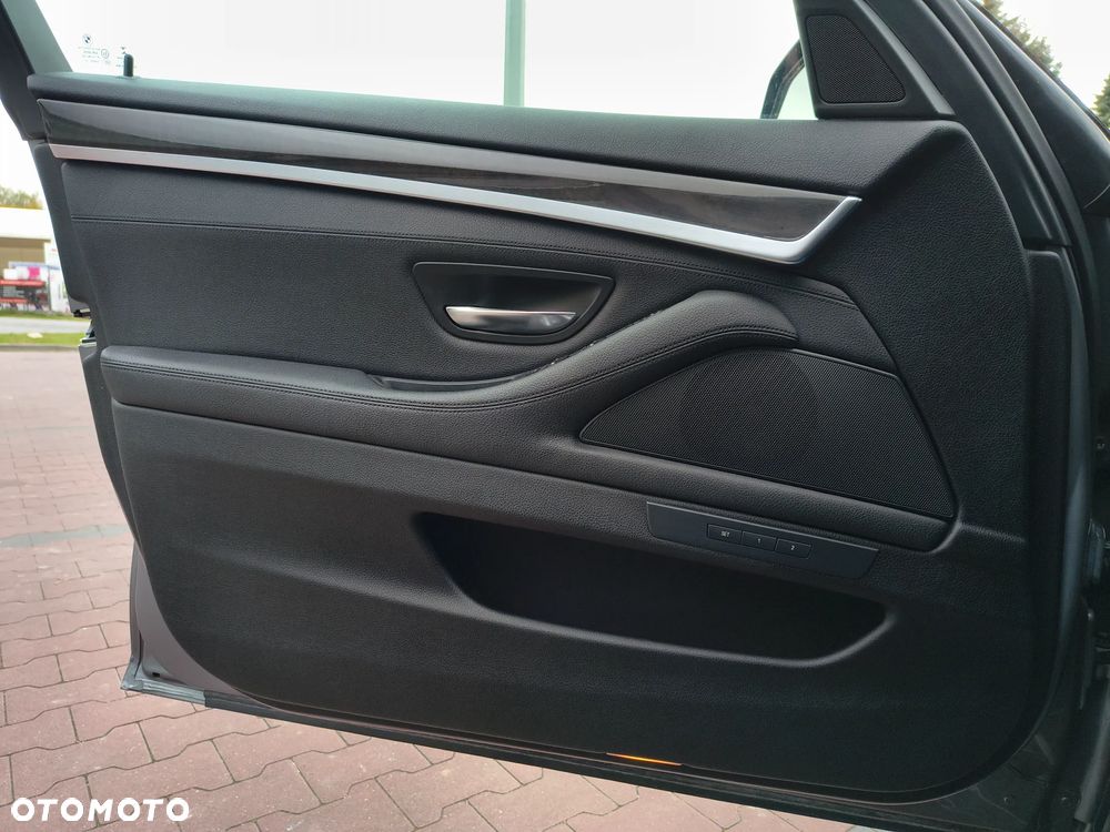 BMW Seria 5 - 16