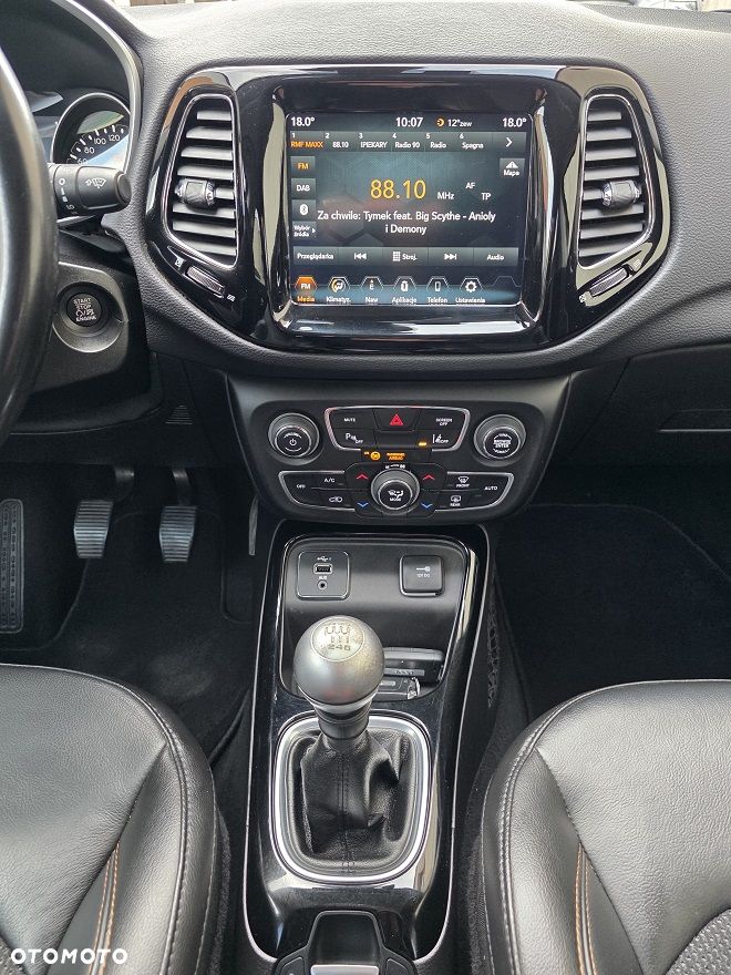 Jeep Compass 1.4 TMair Limited FWD S&S - 25