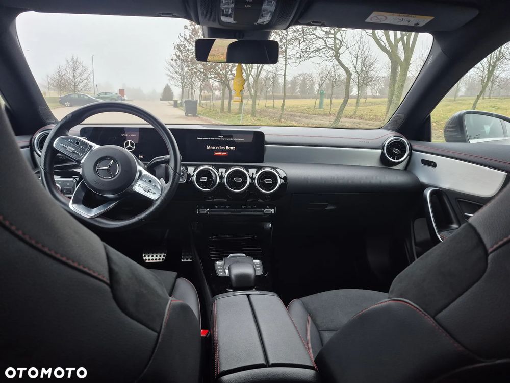 Mercedes-Benz CLA 200 AMG Line 7G-DCT - 20