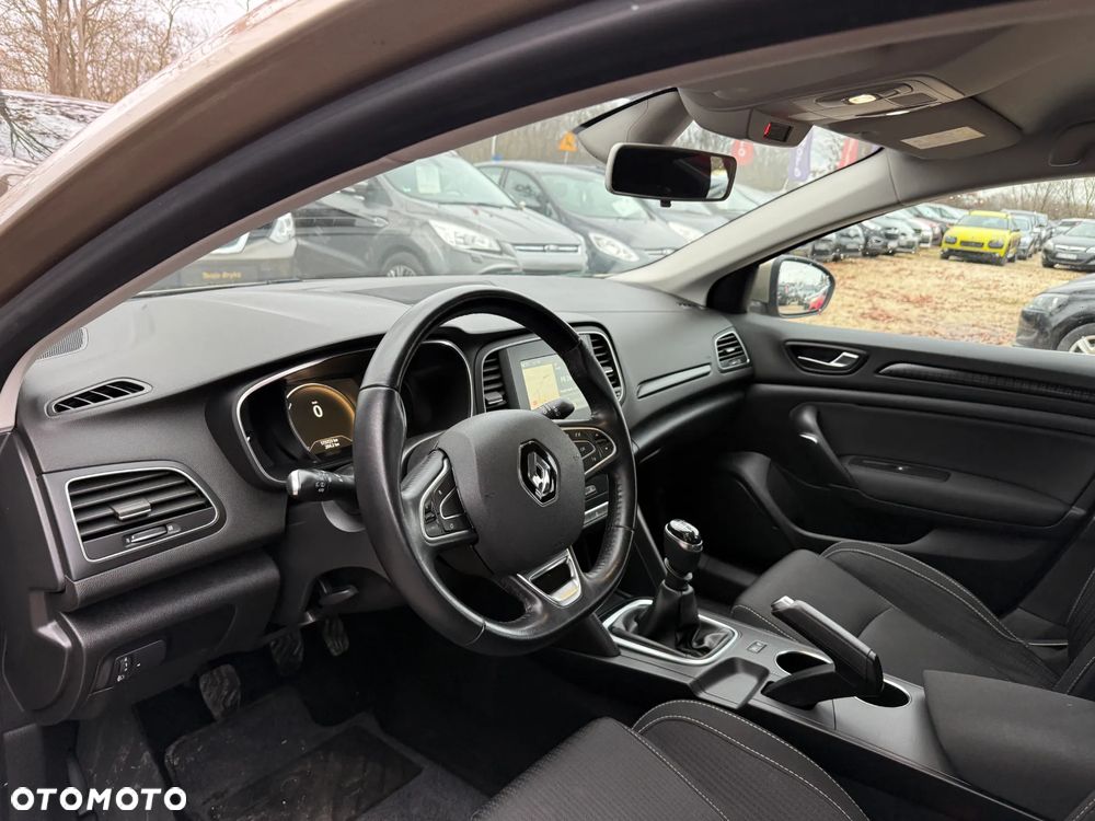 Renault Megane 1.5 Blue dCi Business - 22