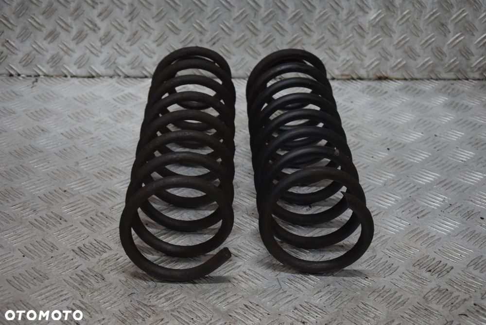 JEEP CHEROKEE XJ 4.0 LIFT SPRĘŻYNY LEWA PRAWA PRZÓD - 3