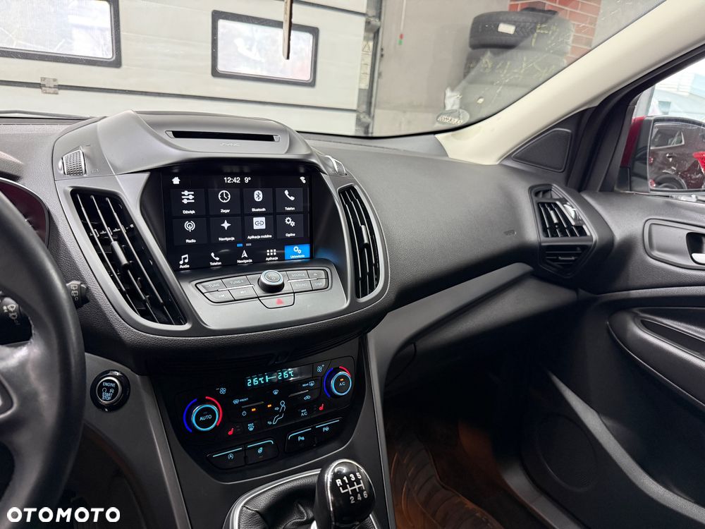 Ford Kuga 1.5 EcoBoost 2x4 Titanium - 17