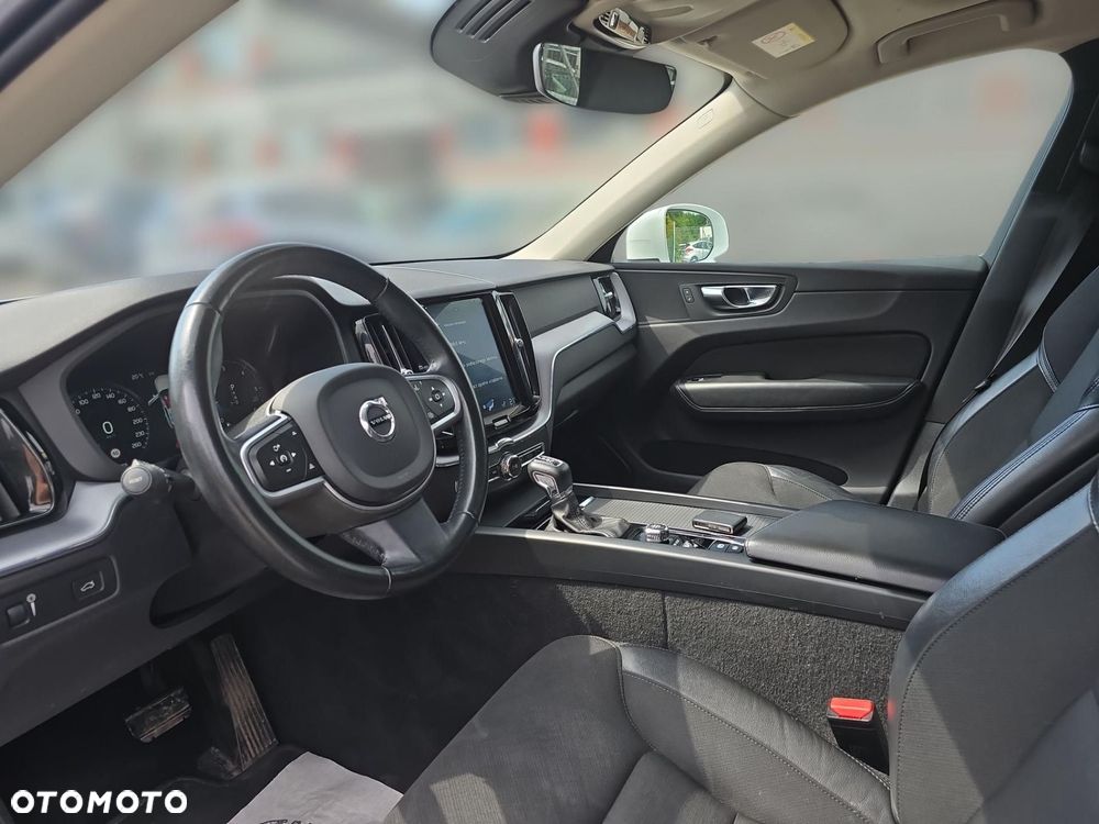 Volvo XC 60 D4 Momentum - 14