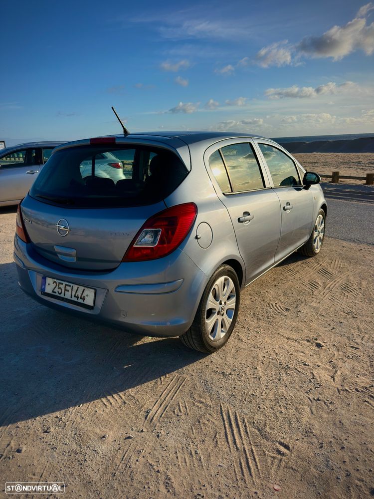 Opel Corsa 1.3 CDTI Enjoy EcoFLEX - 2