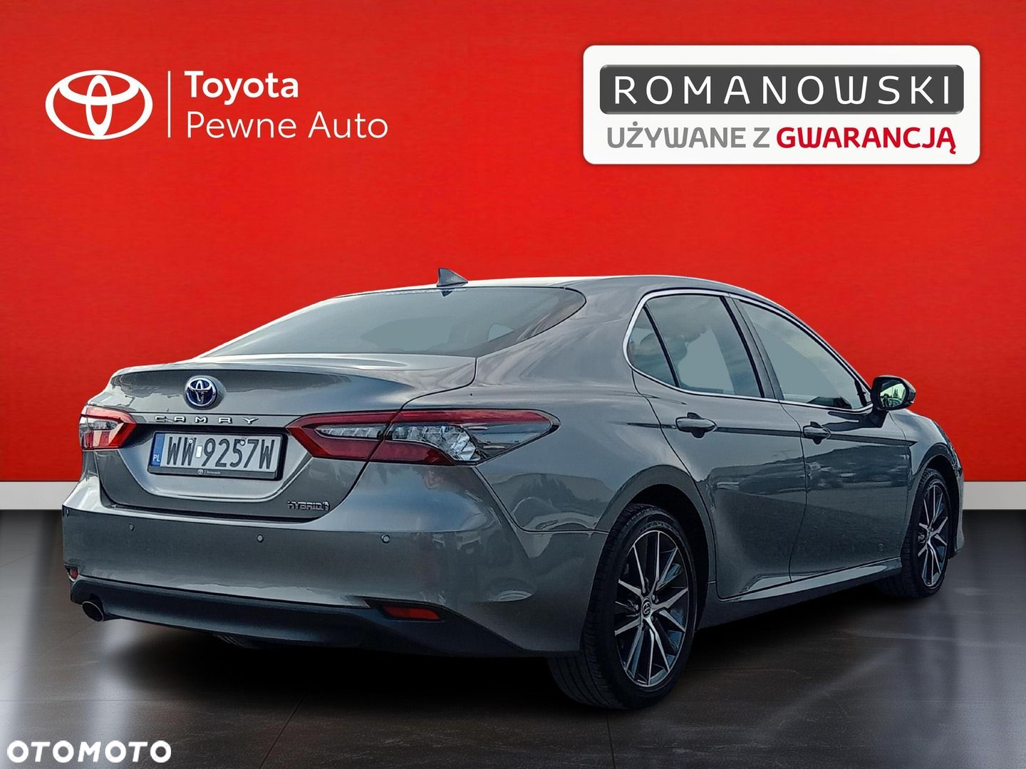 Toyota Camry 2.5 Hybrid Executive CVT - 2