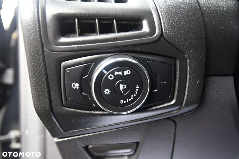 Ford Focus - 34