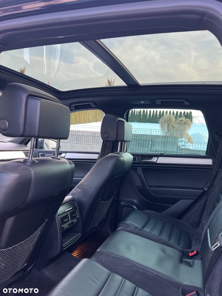 Volkswagen Touareg 3.0 V6 TDI BMT R-Style - 17