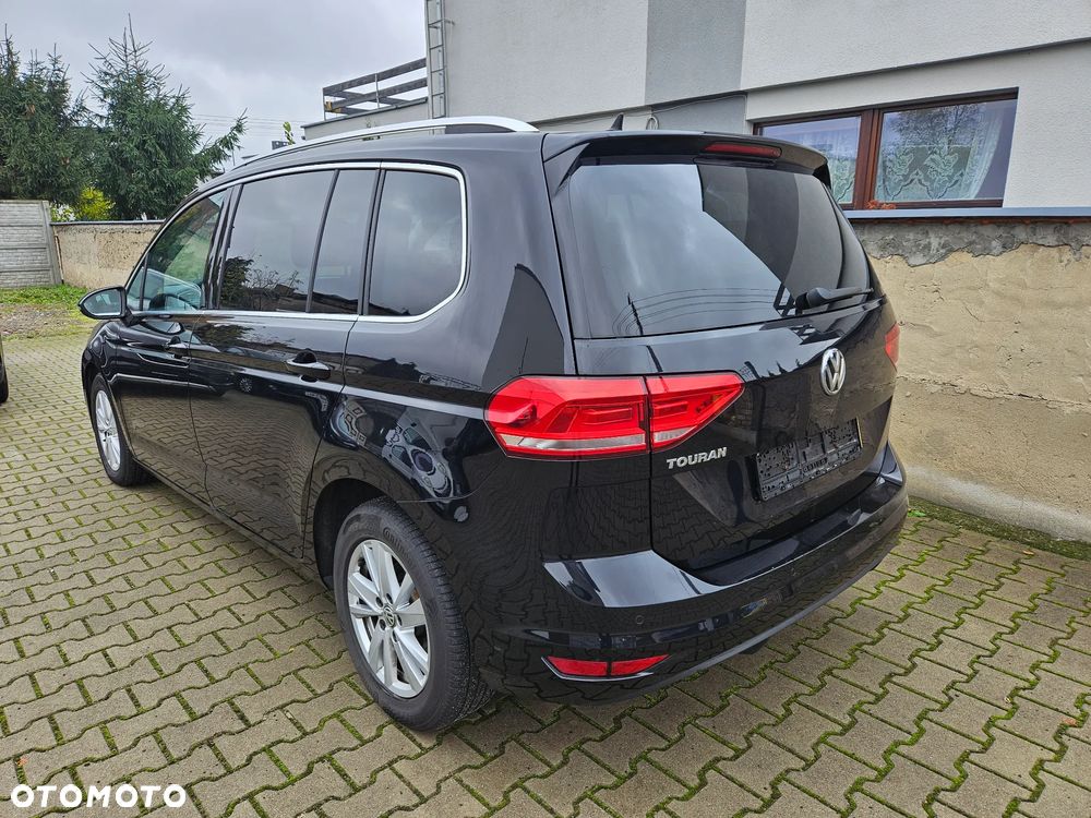 Volkswagen Touran 2.0 TDI SCR DSG Comfortline - 2