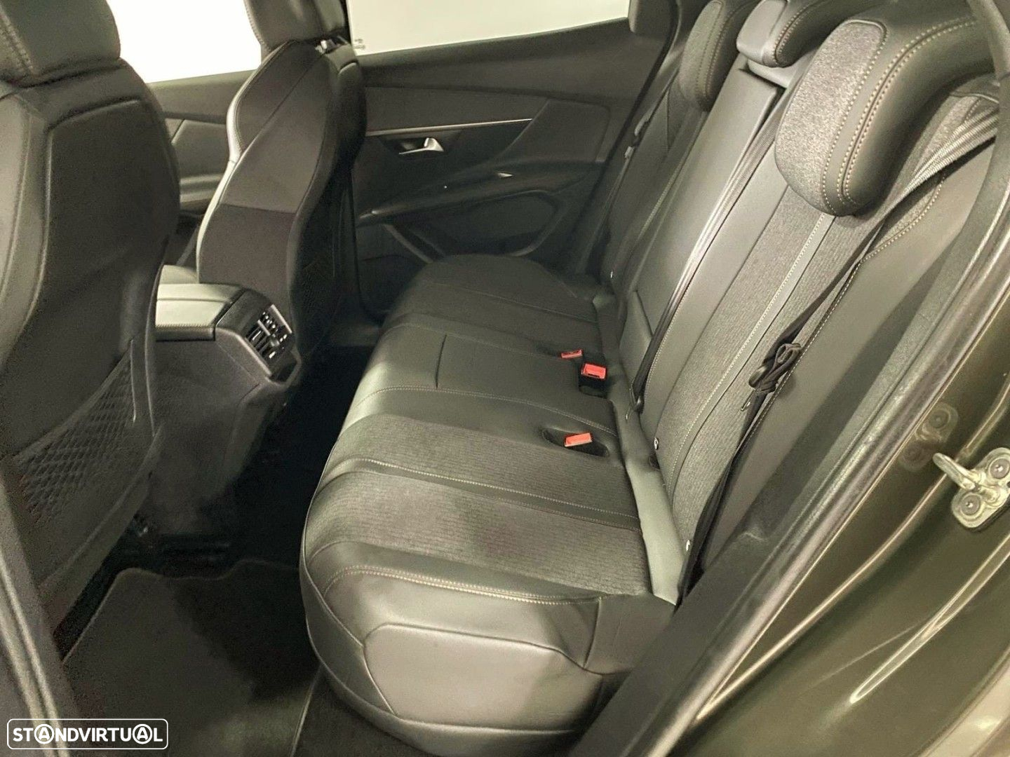 Peugeot 3008 1.6 Hybrid GT Line e-EAT8 - 9