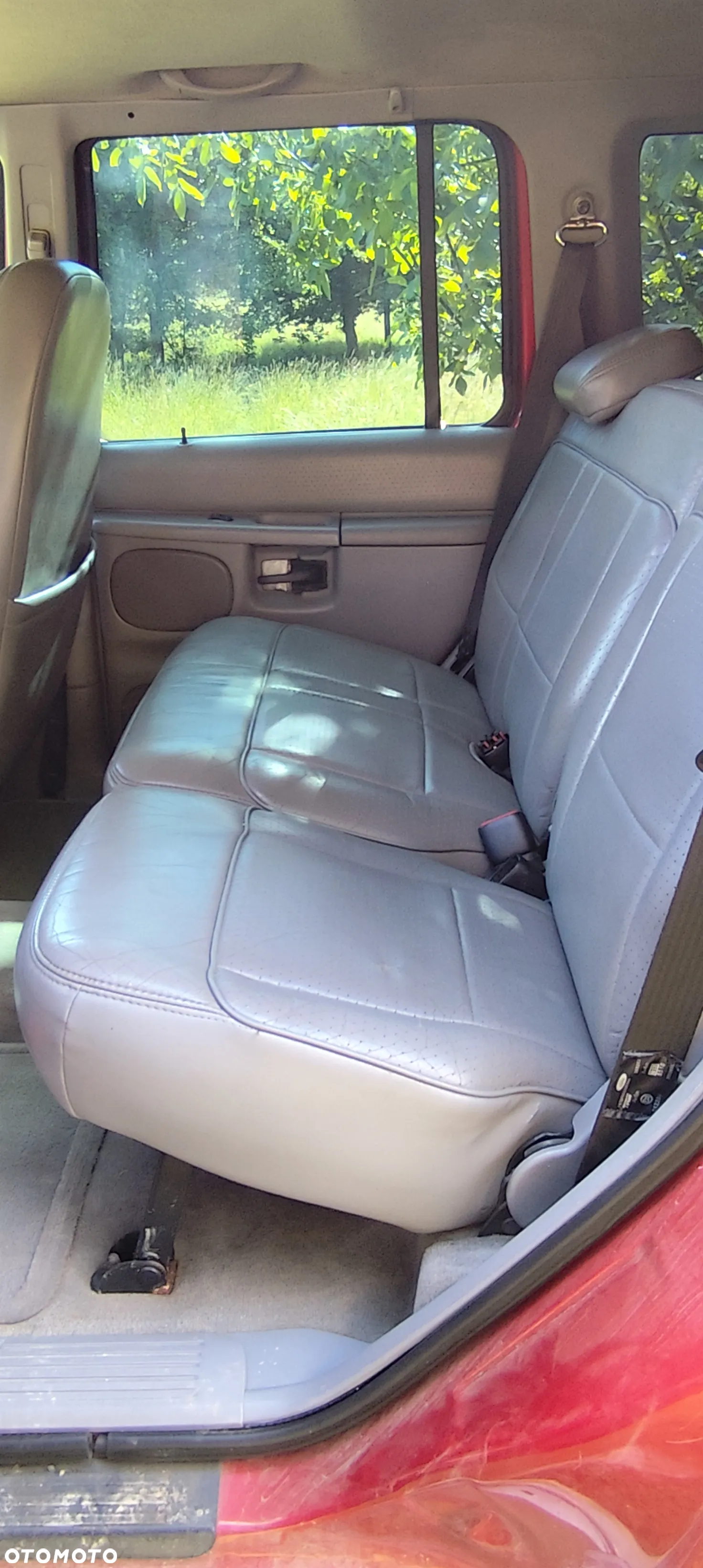 Ford Explorer 4.0 - 12