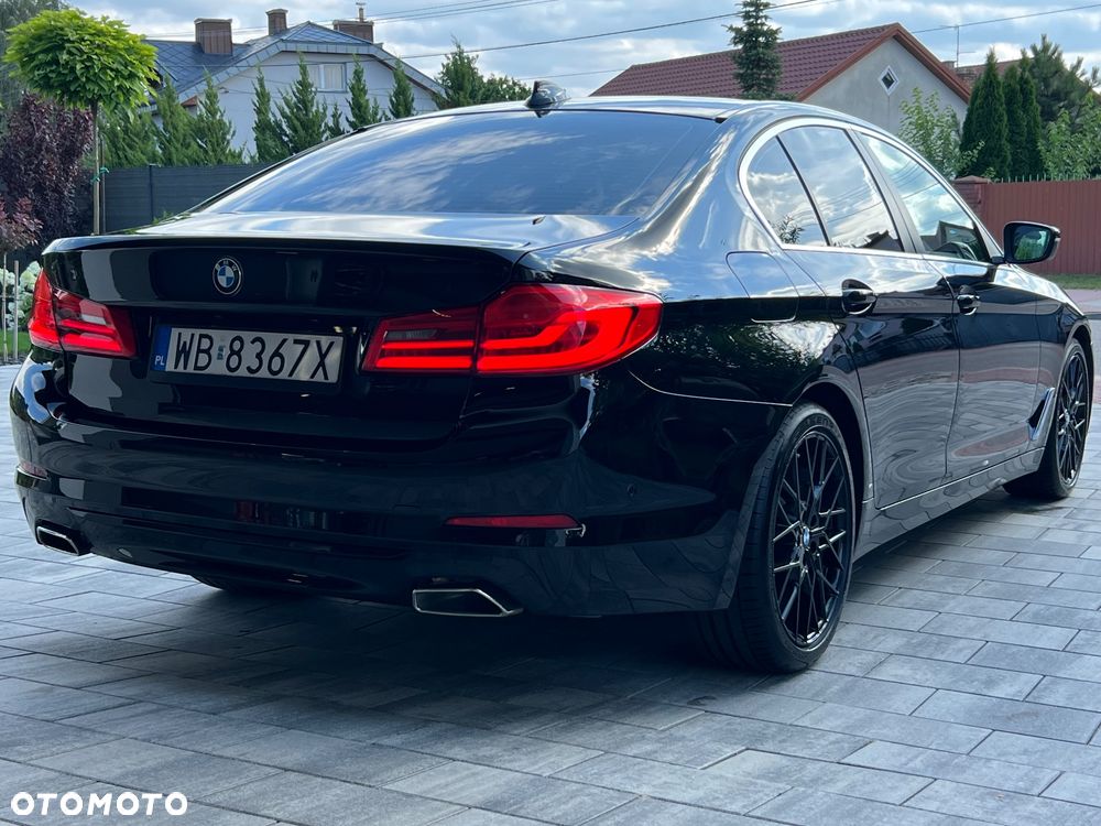 BMW Seria 5 520d xDrive Luxury Line sport - 13