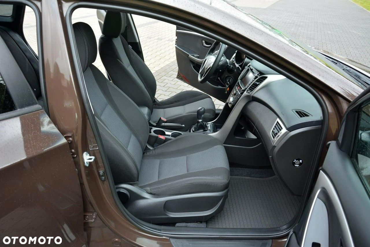 Hyundai i30 Kombi 1.4 Trend - 18