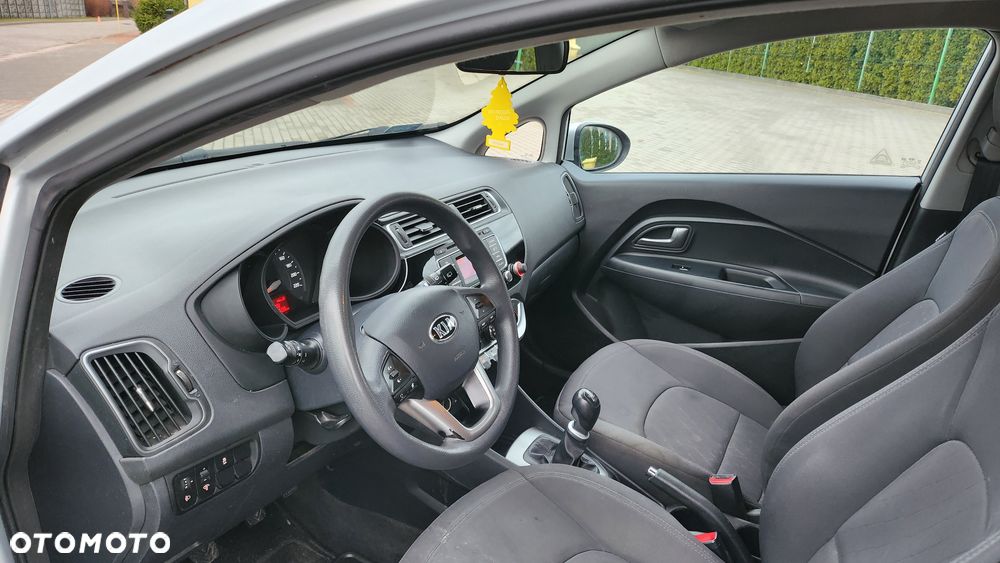 Kia Rio 1.4 crdi Business Line - 30
