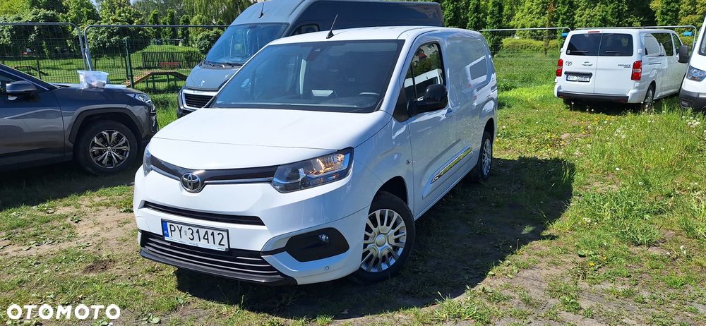 Toyota Proace City 1.5 D-4D Long 2,4t Comfort - 2