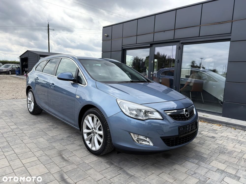 Opel Astra 1.4 T Cosmo - 11
