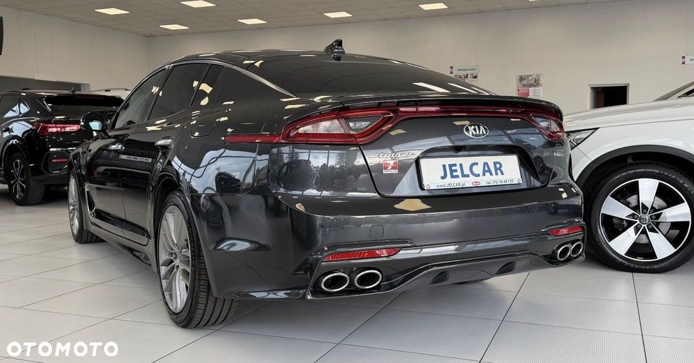 Kia Stinger 2.0 T-GDI GT Line - 19