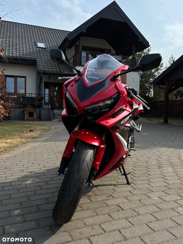 Honda CBR - 3