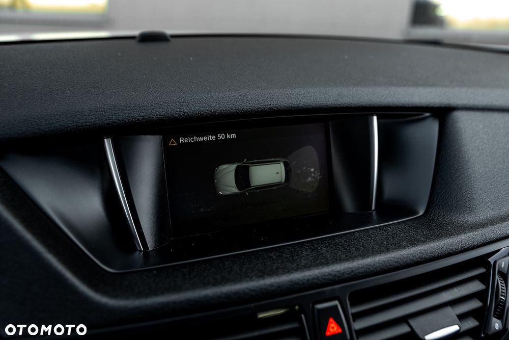 BMW X1 xDrive20d Sport Line - 37