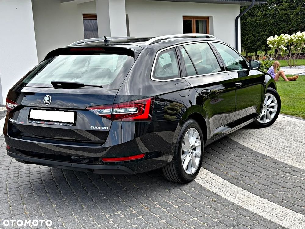 Skoda Superb 2.0 TDI Premium Edition - 13