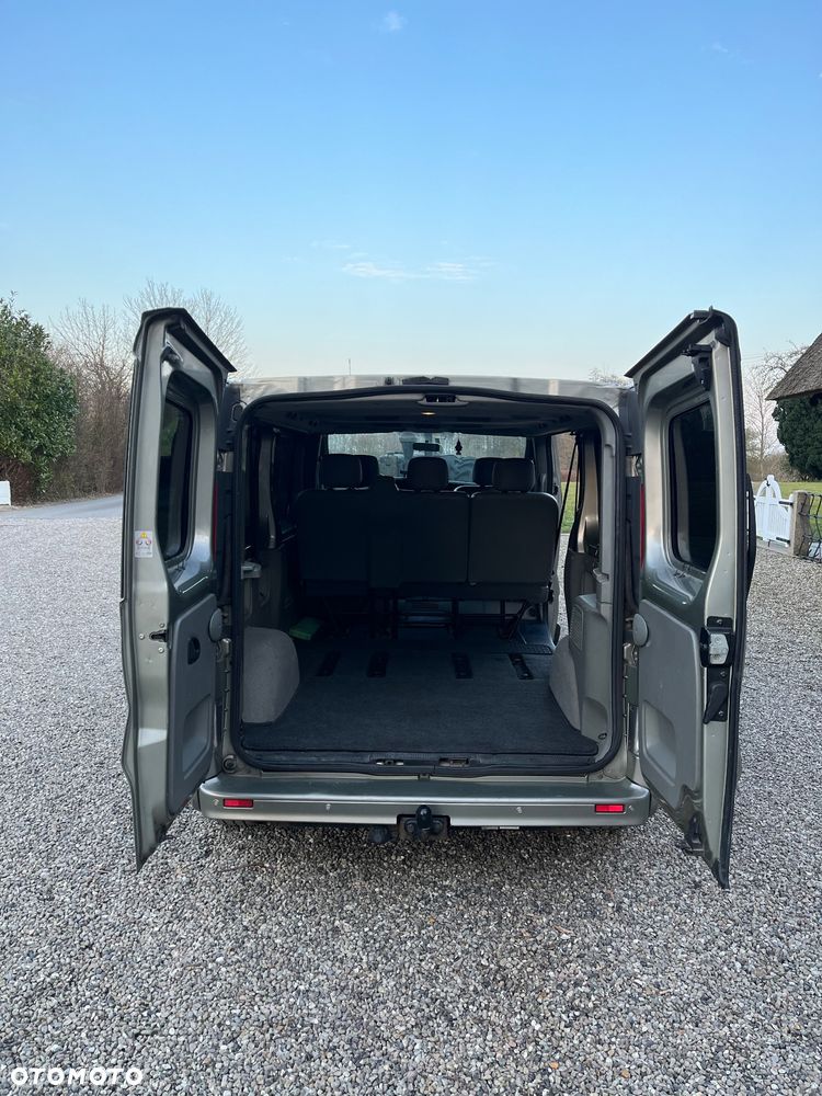 Opel Vivaro L2H1 2.9t - 16