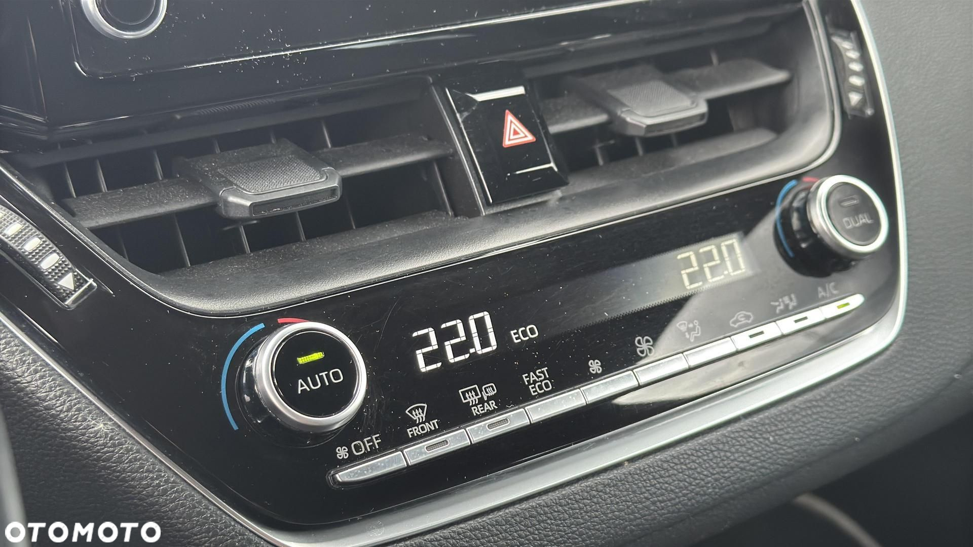 Toyota Corolla 1.8 Hybrid GPF Active - 22