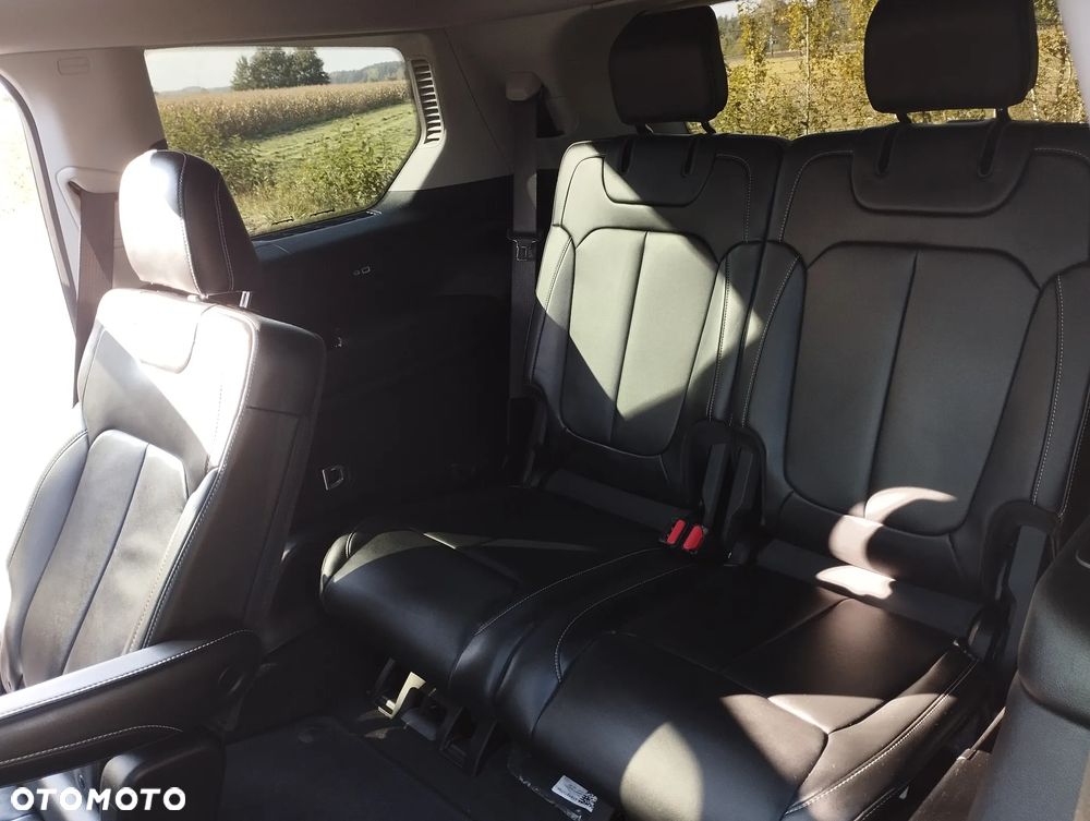 Jeep Grand Cherokee - 25