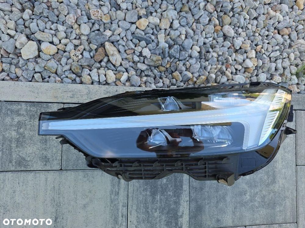 VOLVO XC60 II 2 LIFT Lampa lewa przód Full Led System 32396575 Czarna - 8