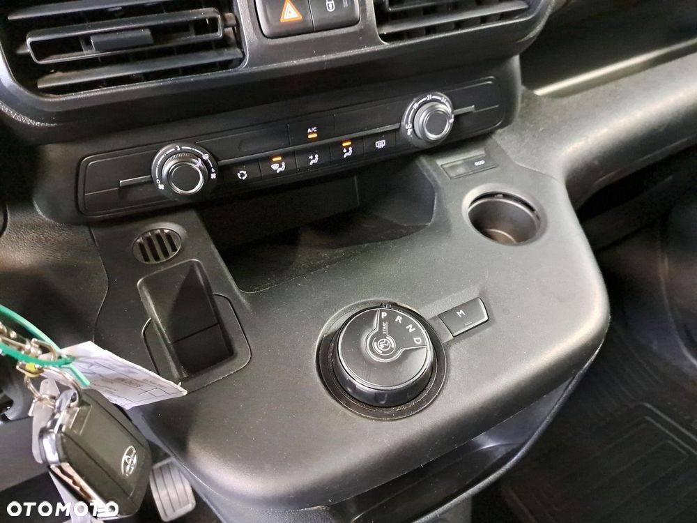 Toyota Proace City Verso Long 1.5 D-4D Business - 30
