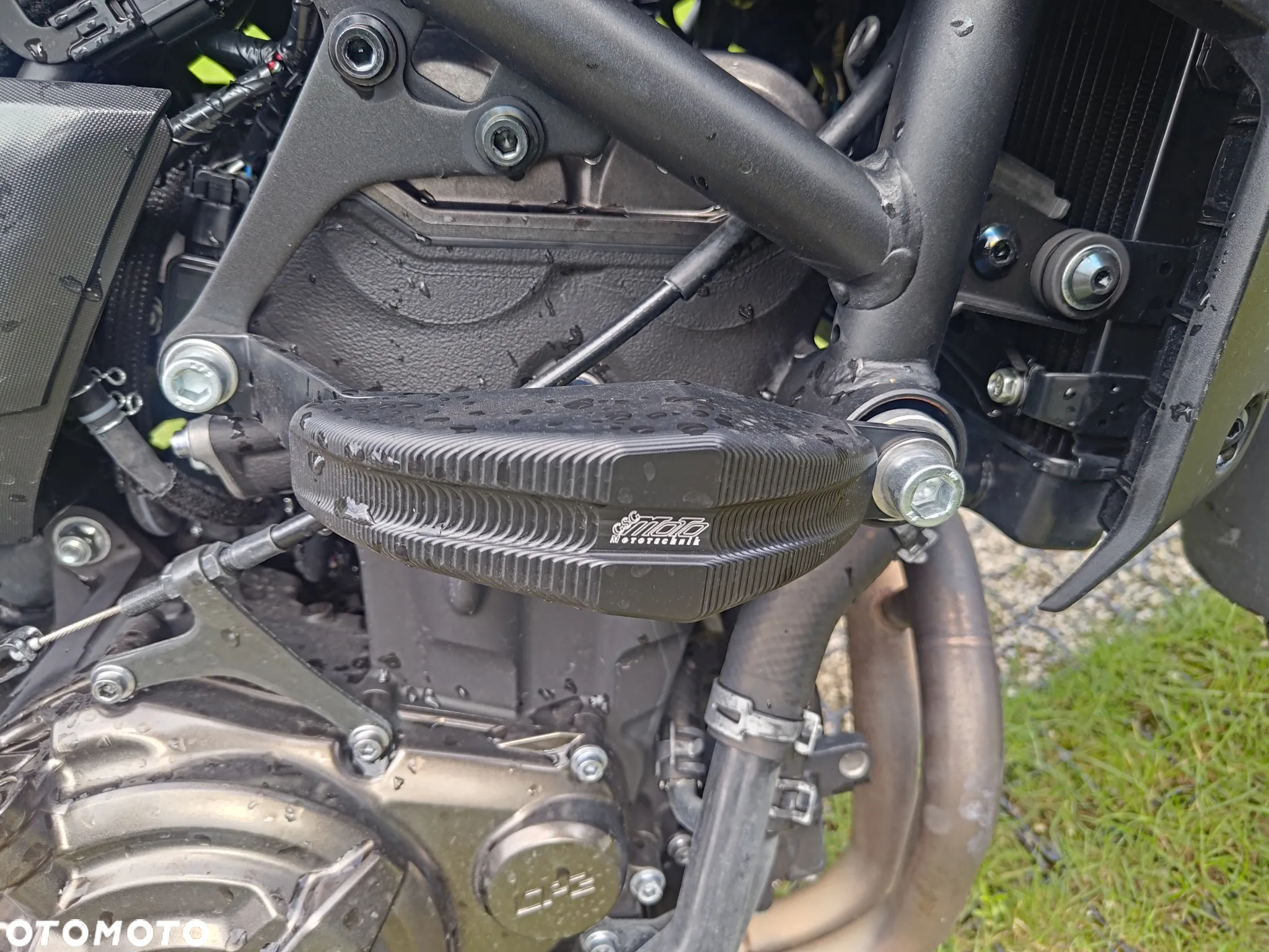 Yamaha MT - 6
