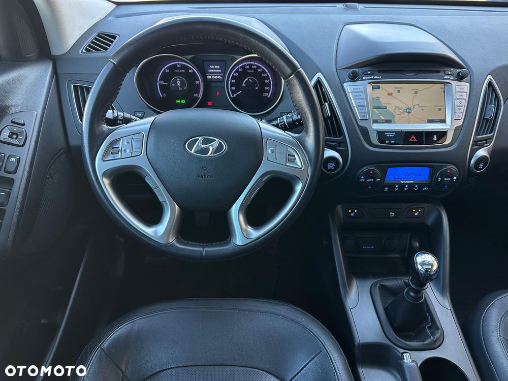 Hyundai ix35 - 23