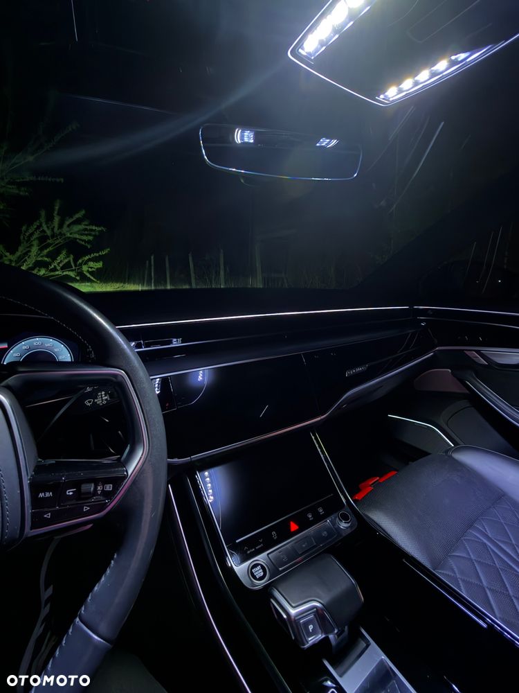 Audi A8 55 TFSI mHEV Quattro Tiptr - 13