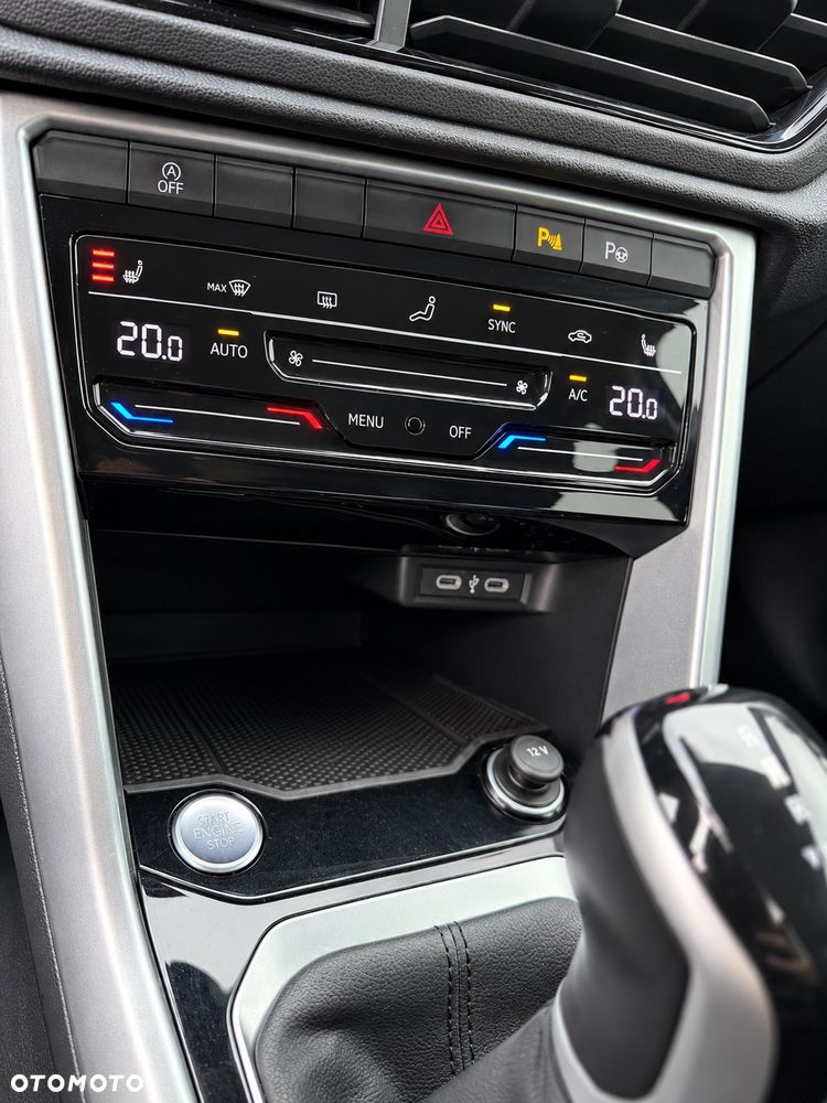 Volkswagen T-Roc - 9