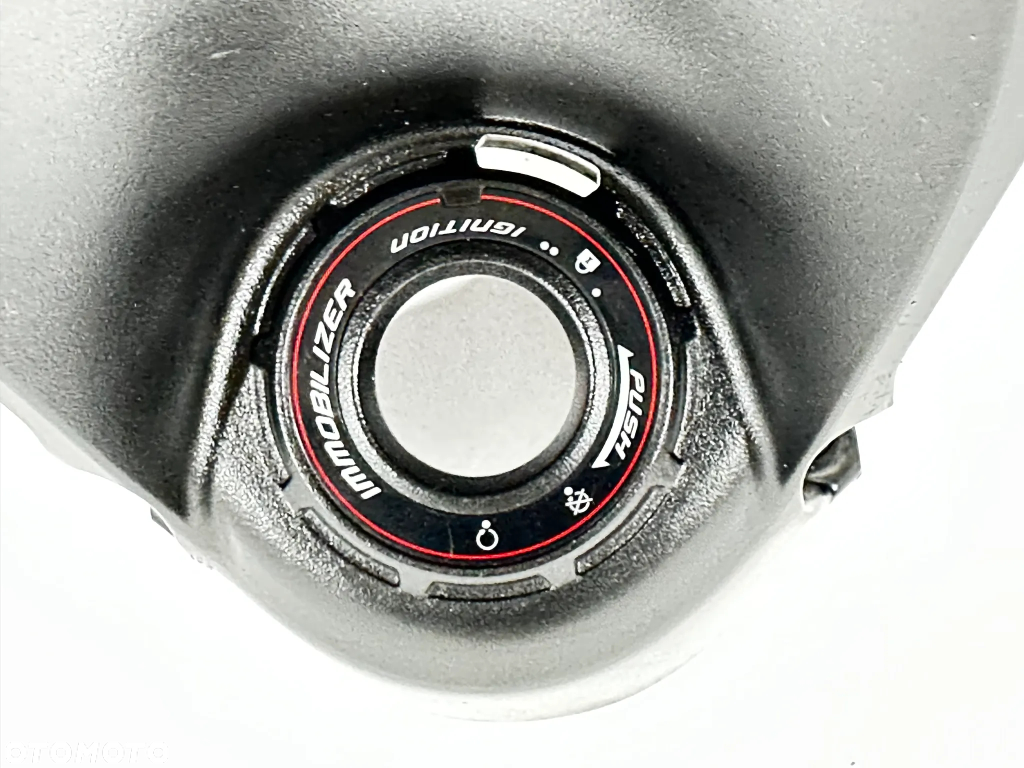 Obudowa stacyjki  Kawasaki Z900  16-19R - 2