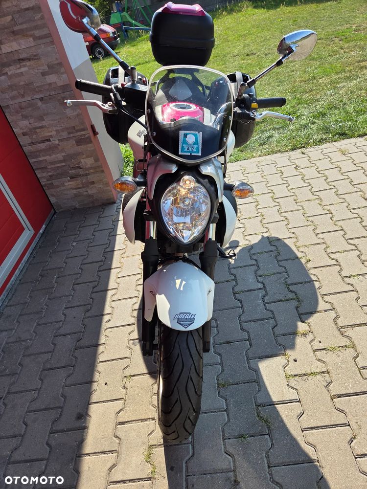 Suzuki SV - 16