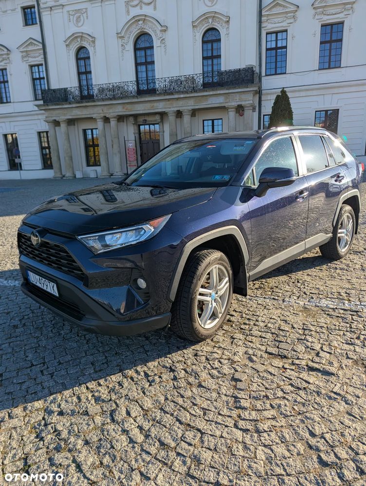 Toyota RAV4 - 12
