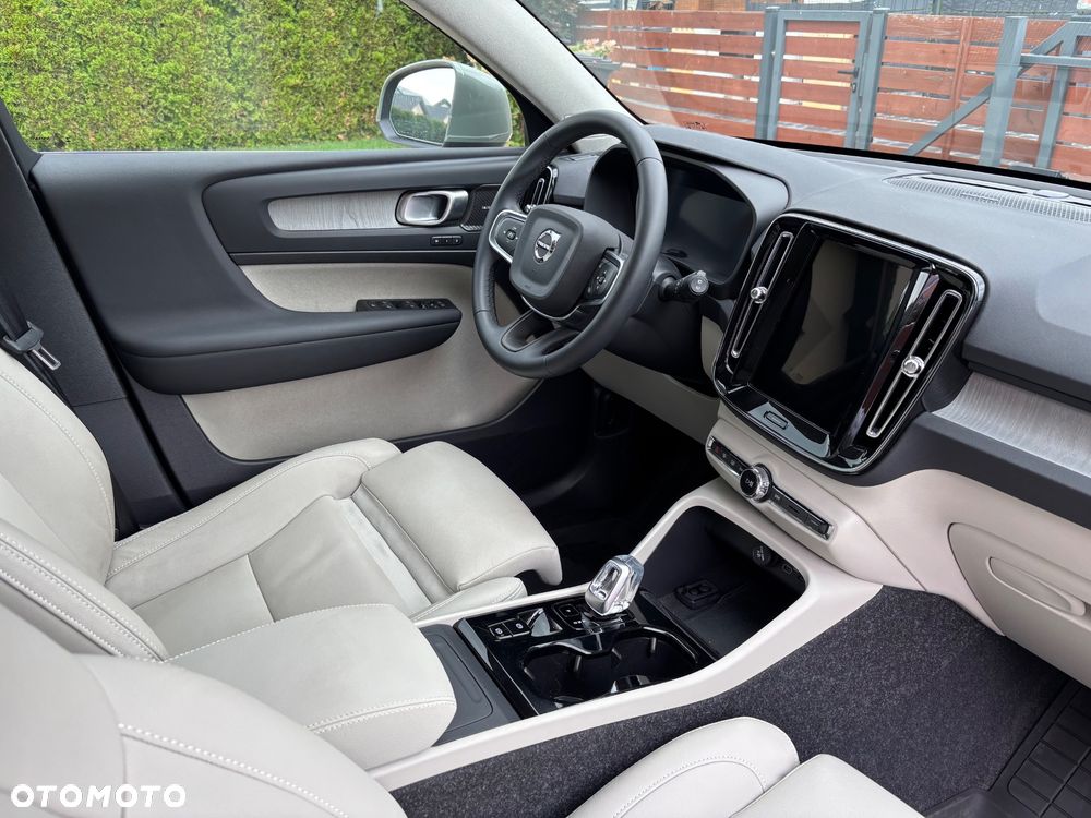 Volvo XC 40 B5 B AWD Ultimate Bright - 19