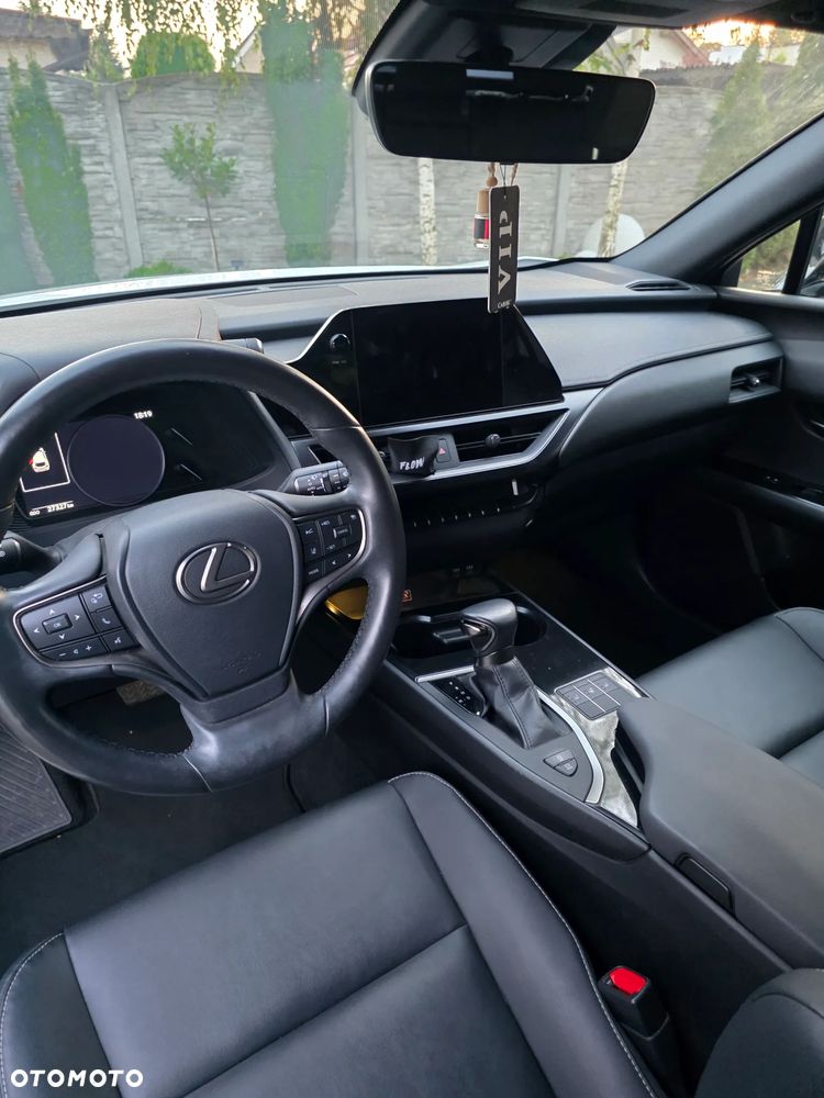 Lexus UX - 11