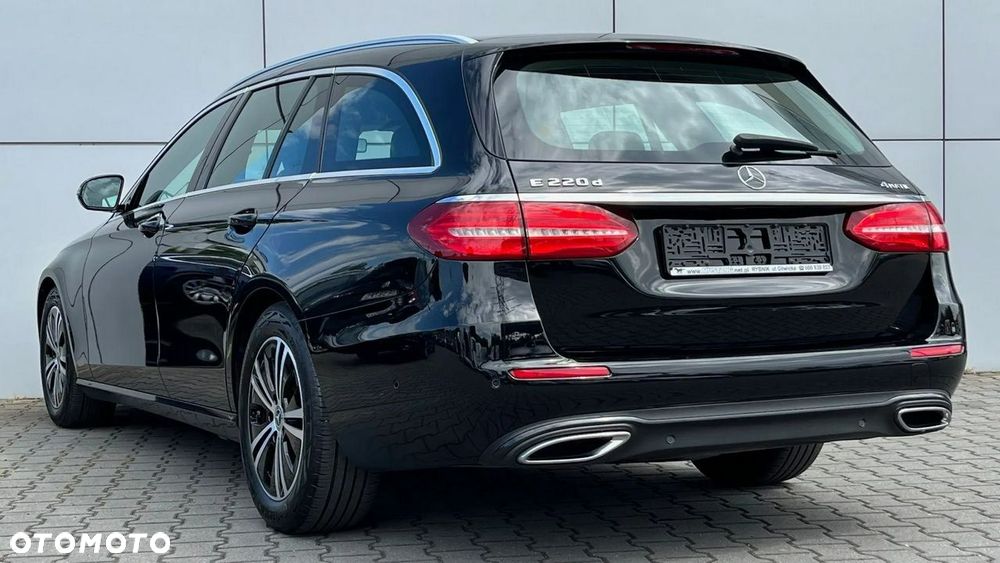 Mercedes-Benz Klasa E 220 d 4-Matic 9G-TRONIC - 9