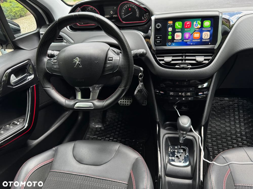 Peugeot 2008 PureTech 110 Stop&Start EAT6 GT-Line Edition - 17