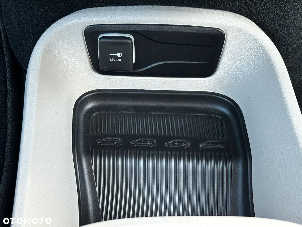 Chrysler Pacifica - 27