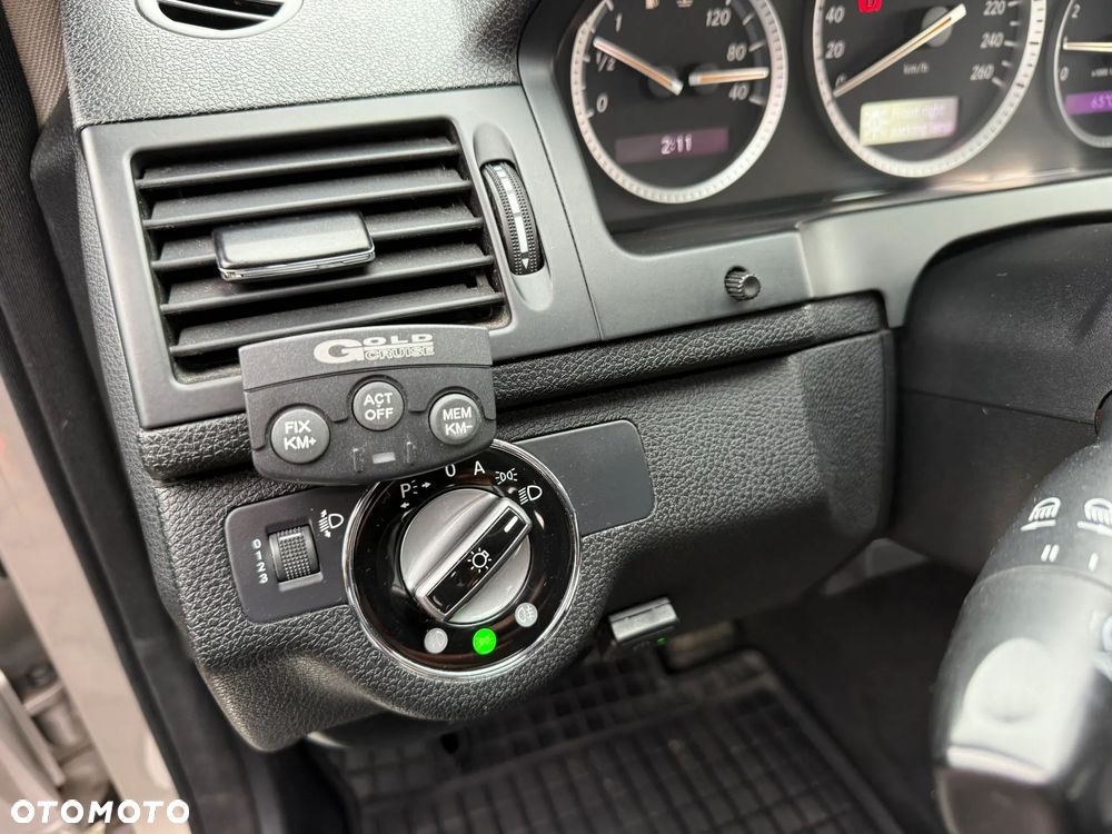 Mercedes-Benz Klasa C 180 Kompressor - 25