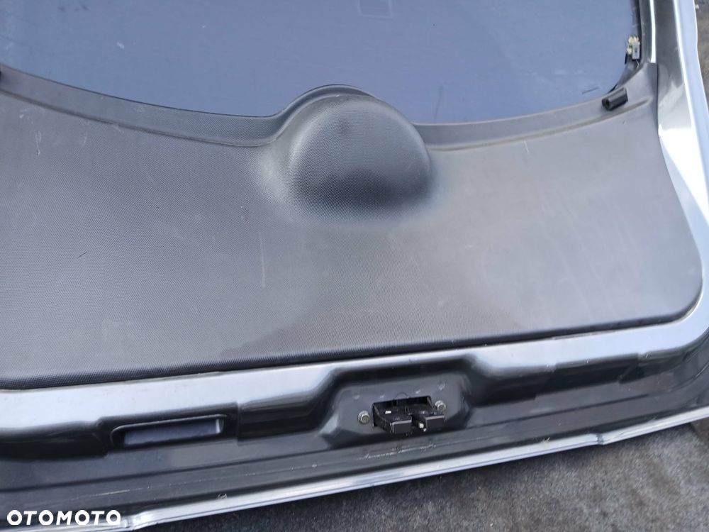 Nissan Micra K12 klapa bagażnika kod lakieru TRIM KY5G - 7