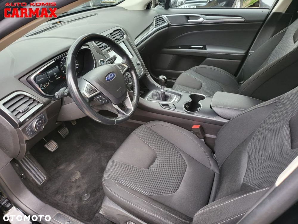 Ford Mondeo - 28