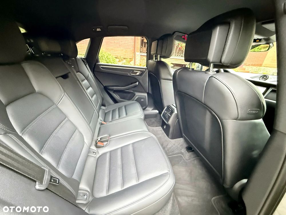 Porsche Macan T - 21