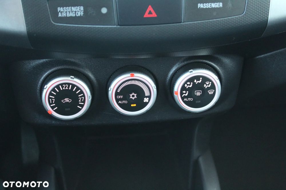 Citroën C-Crosser 2.2 HDi Exclusive - 17