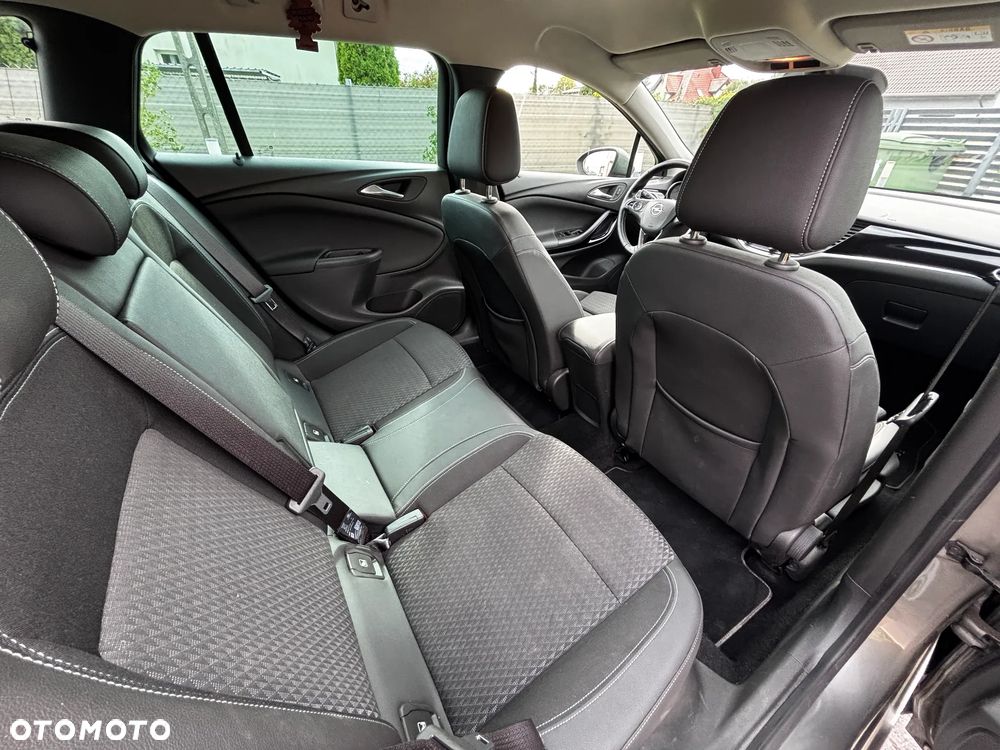 Opel Astra 1.6 D (CDTI) Start/Stop Innovation - 12