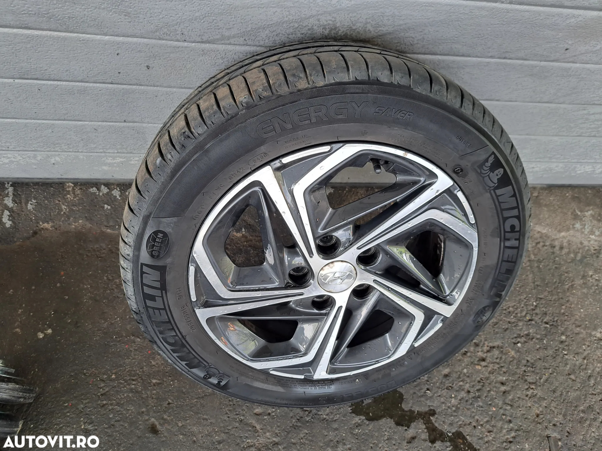 Roata Janta aliaj 6.5J x R16 H2 ET50 prezoane 5x114.3 originala Hyundai i30 model Dimond cut - 2