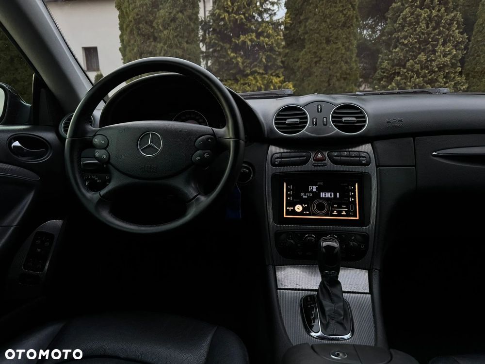 Mercedes-Benz CLK - 30