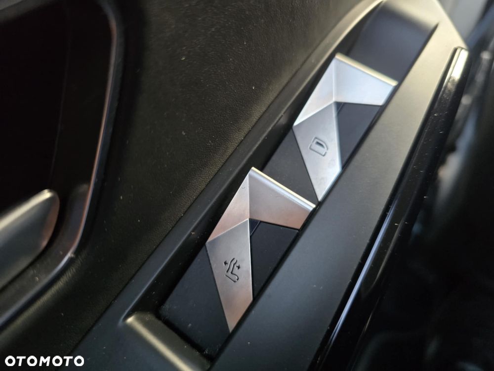 DS Automobiles DS 7 Crossback - 31