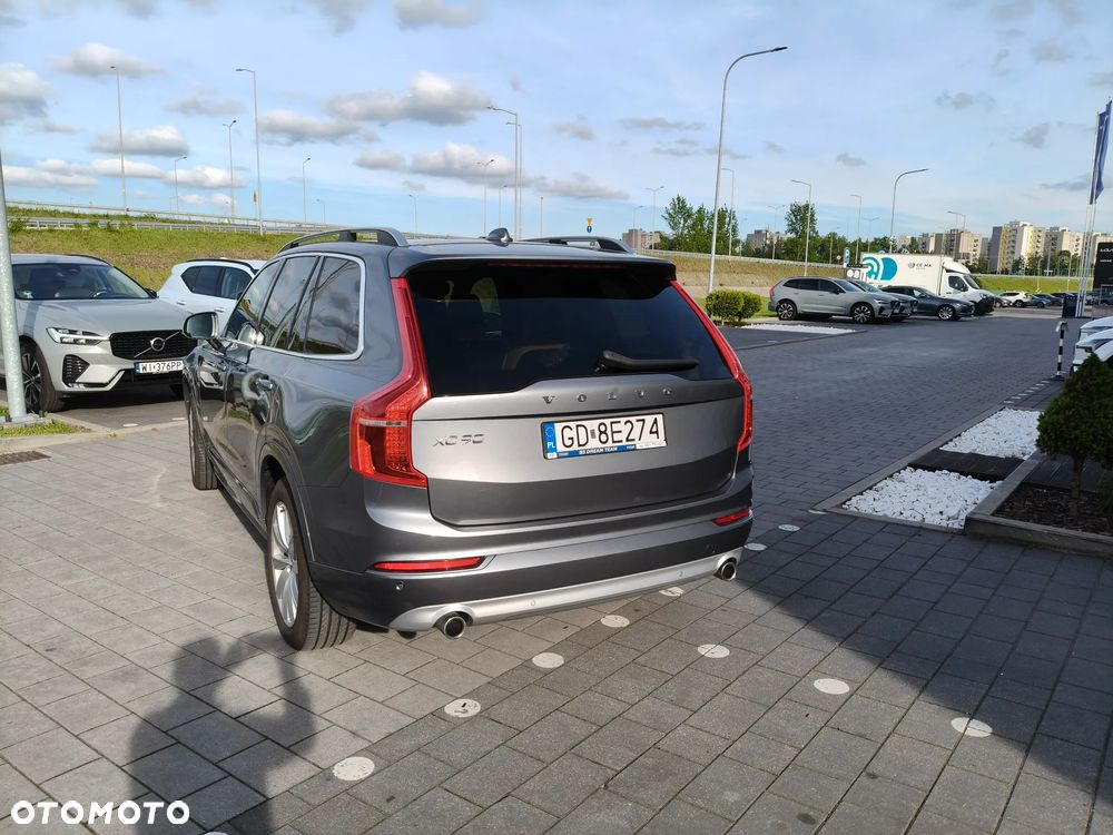 Volvo XC 90 D5 AWD Geartronic Momentum - 9